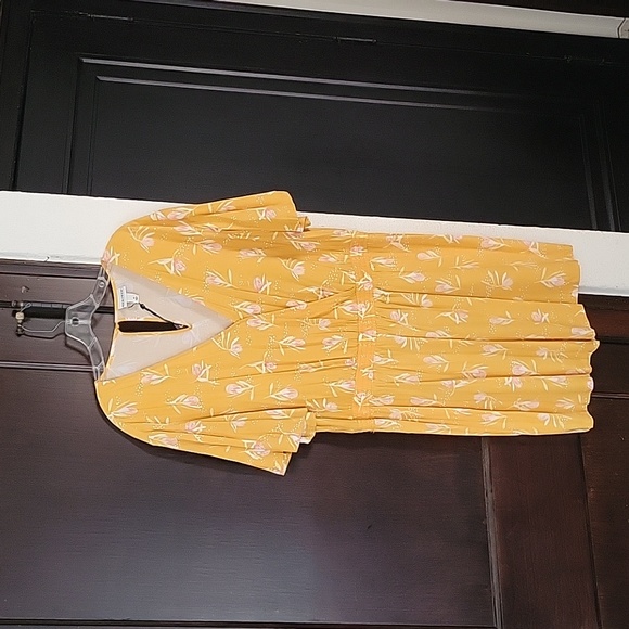 Ava & Viv Squash Floral Print Romper Plus Size 1X V-Neck Closure - Picture 7 of 15